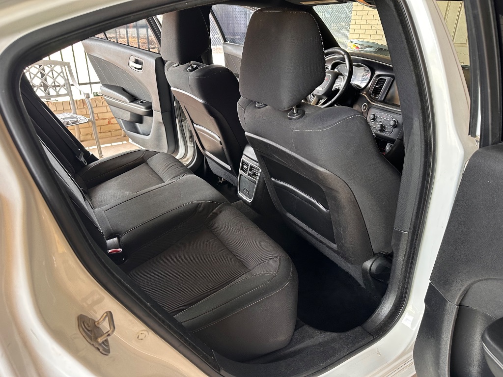 2016 Dodge Charger - $10,995