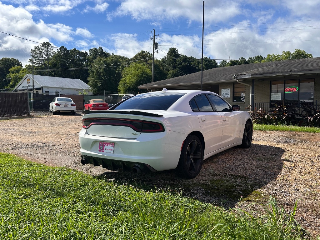 2016 Dodge Charger - $10,995