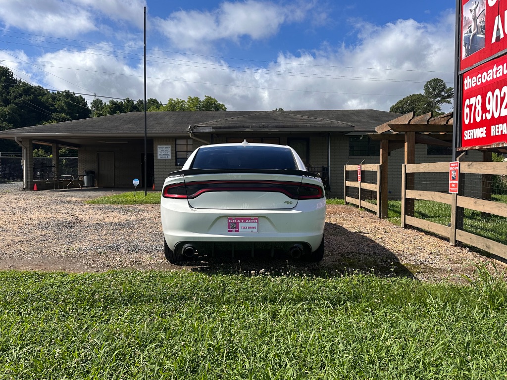 2016 Dodge Charger - $10,995