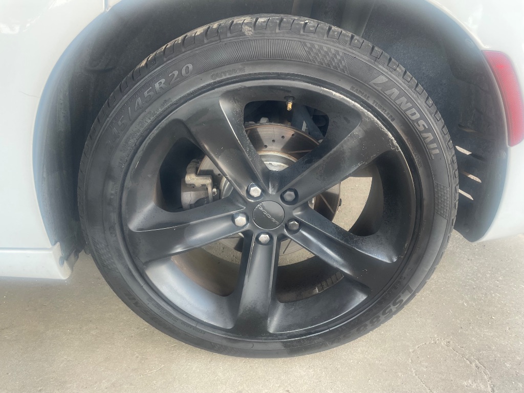2016 Dodge Charger - $10,995