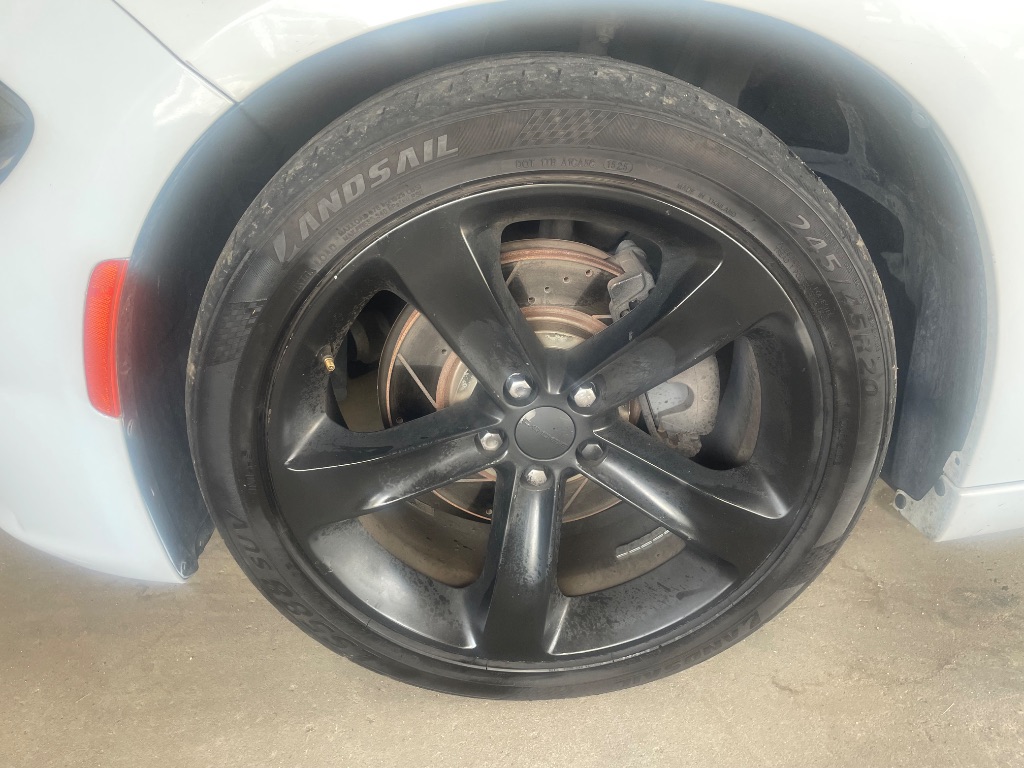 2016 Dodge Charger - $10,995