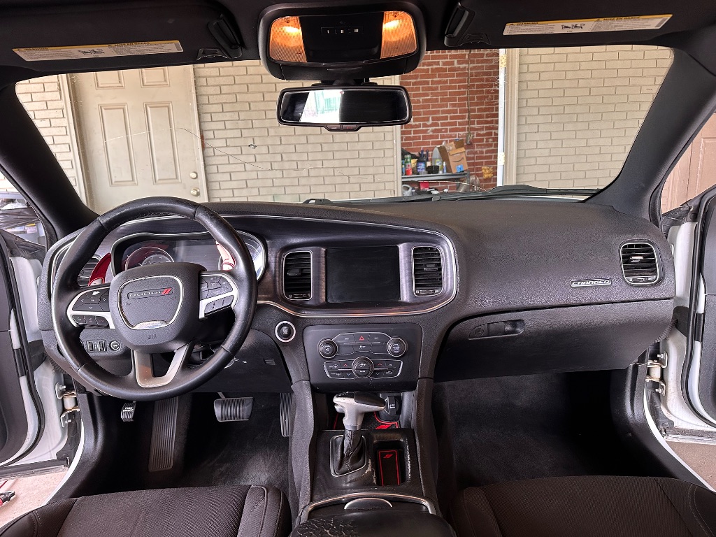 2016 Dodge Charger - $10,995
