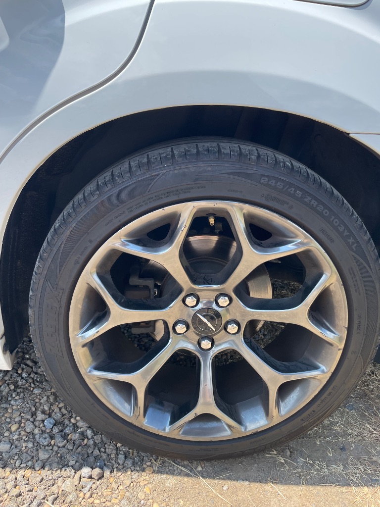 2016 Chrysler 300 - $11,995