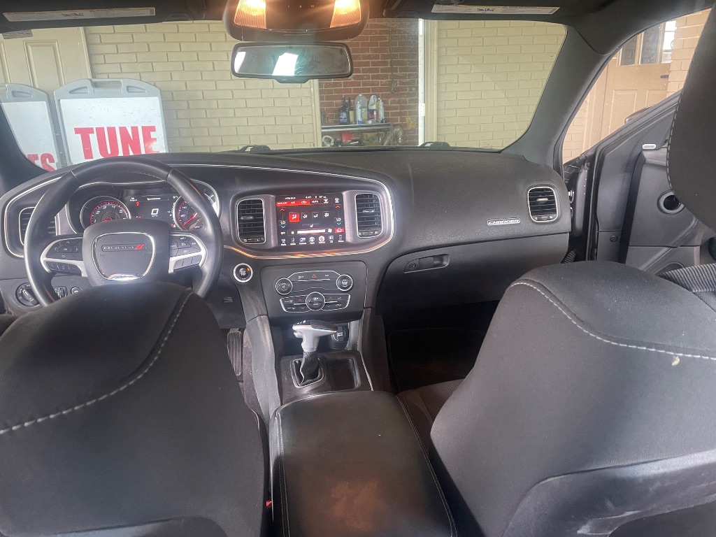 2016 Dodge Charger - $12,995
