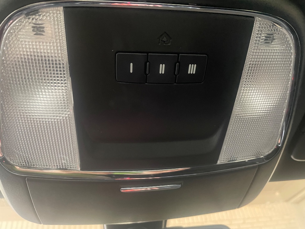 2016 Dodge Charger - $12,995