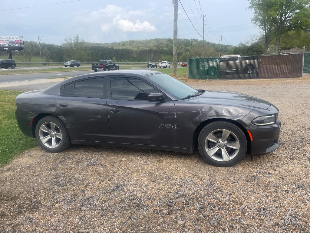 2016 Dodge Charger - $12,995