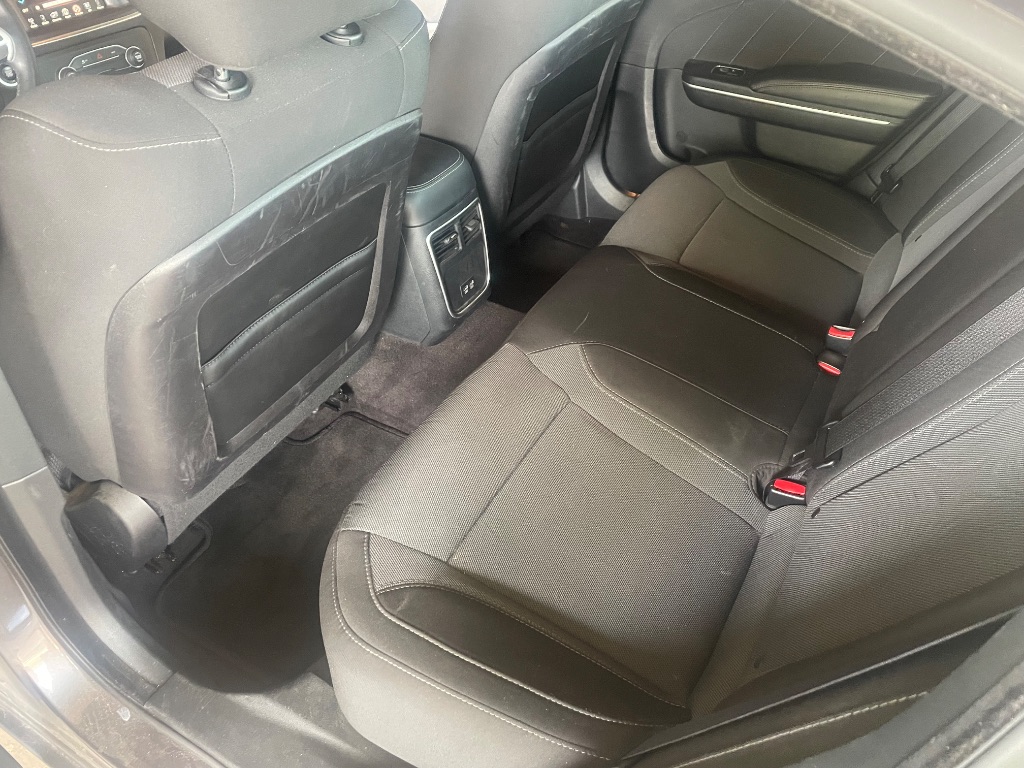 2016 Dodge Charger - $12,995