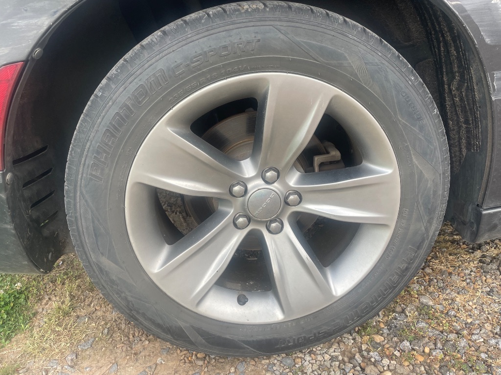 2016 Dodge Charger - $12,995