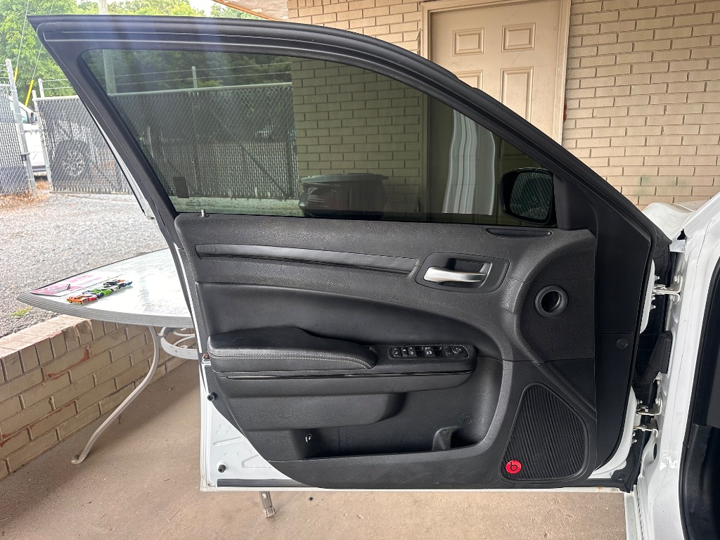 2014 Chrysler 300 - $9,995