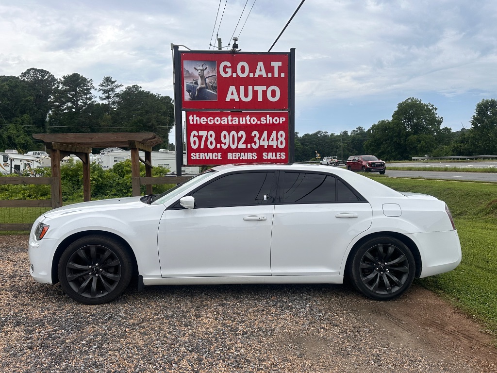 2014 Chrysler 300 - $9,995