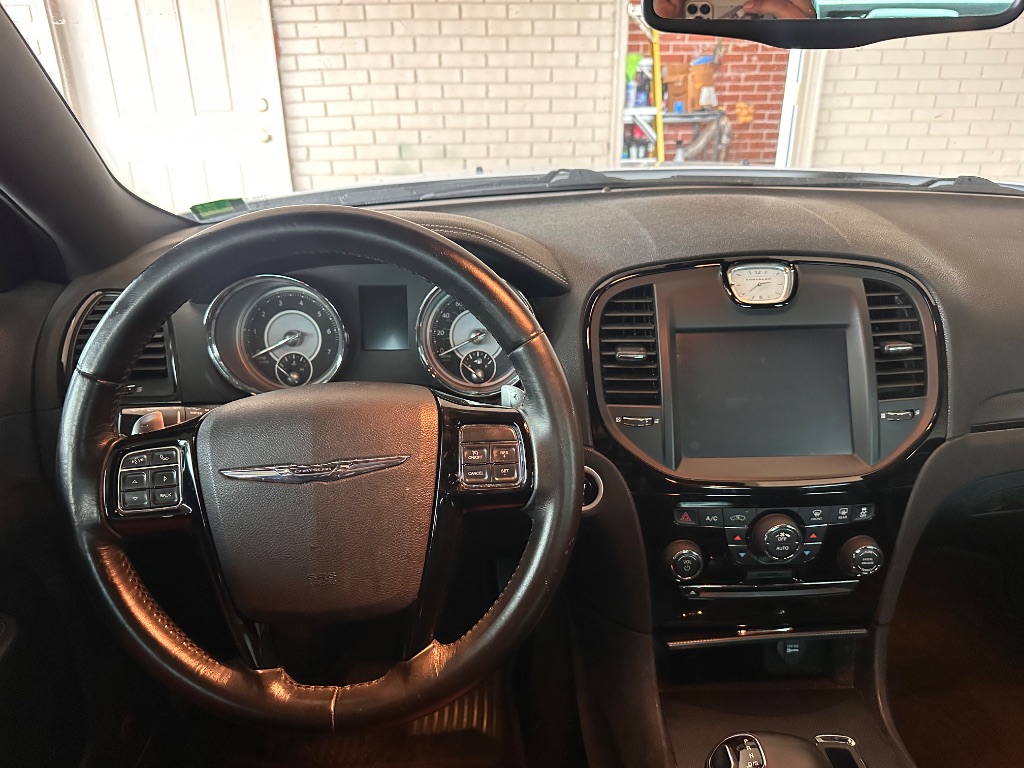 2014 Chrysler 300 - $9,995