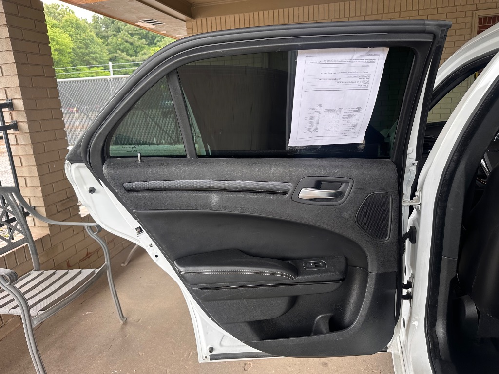 2014 Chrysler 300 - $9,995