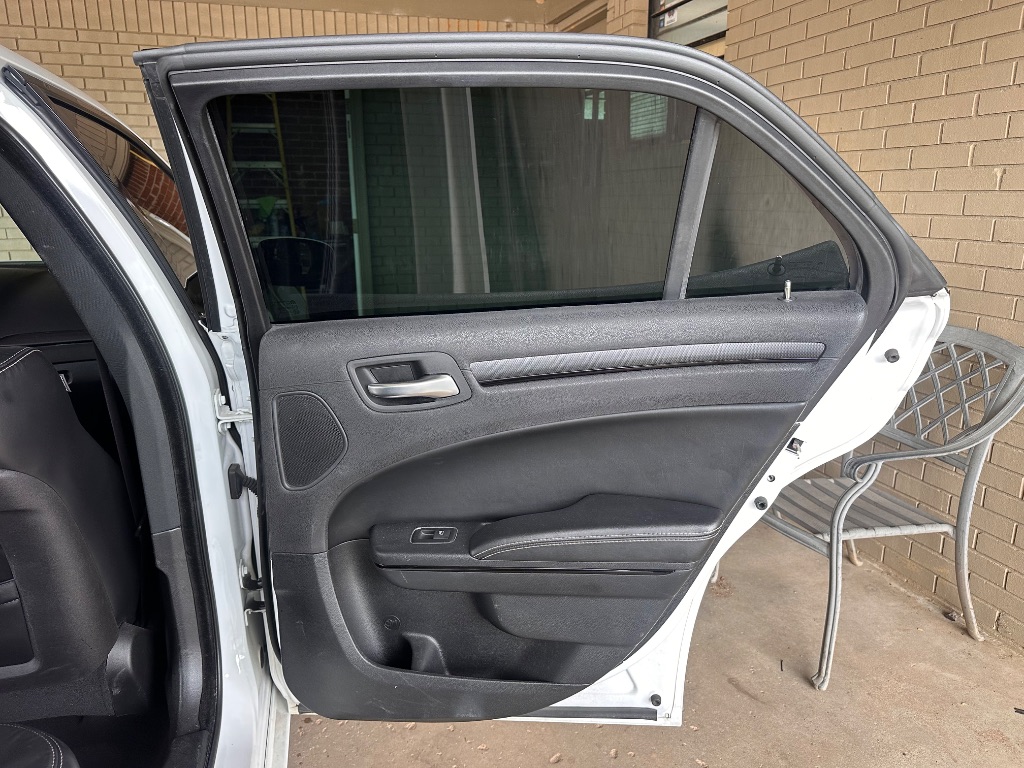 2014 Chrysler 300 - $9,995