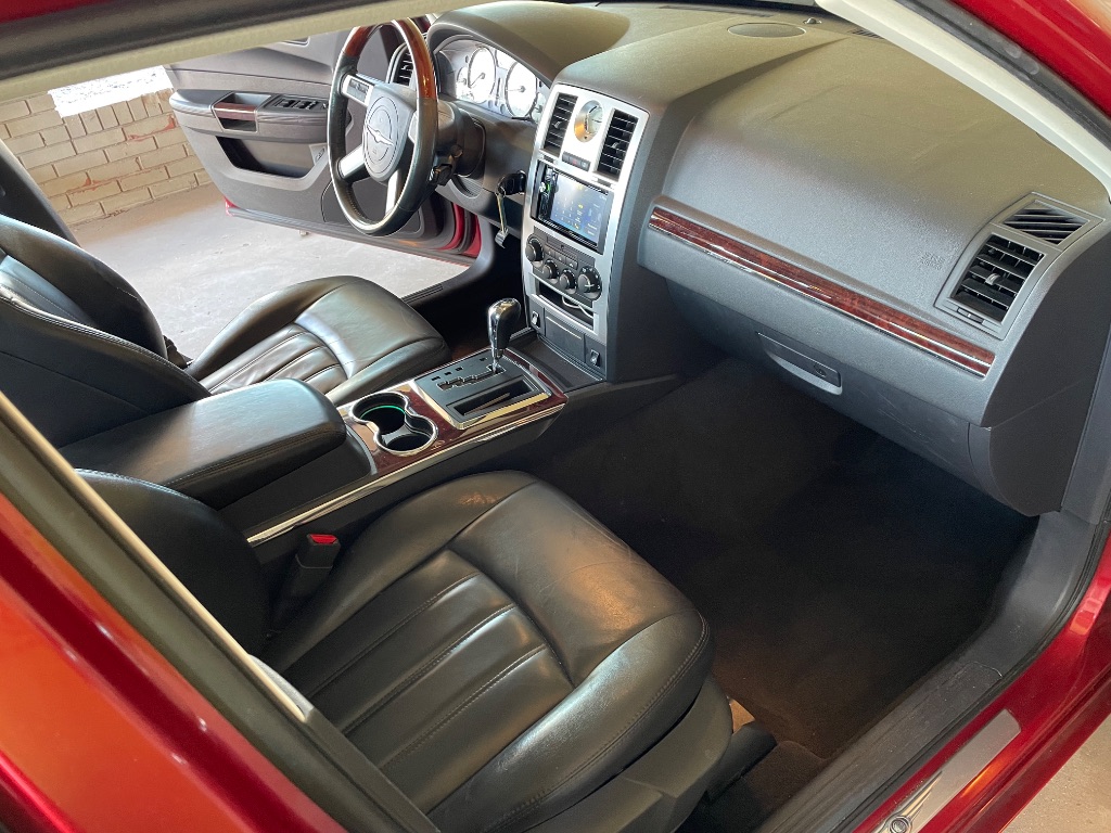 2009 Chrysler 300 - $7,995