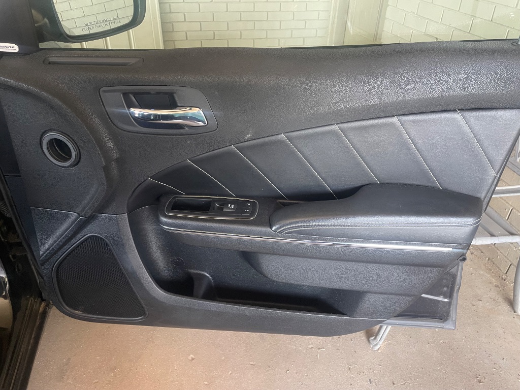 2011 Dodge Charger - $6,995
