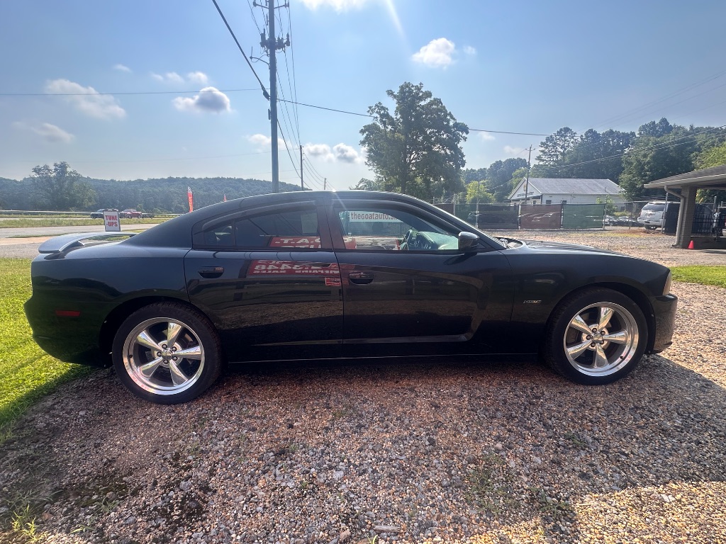 2011 Dodge Charger - $6,995