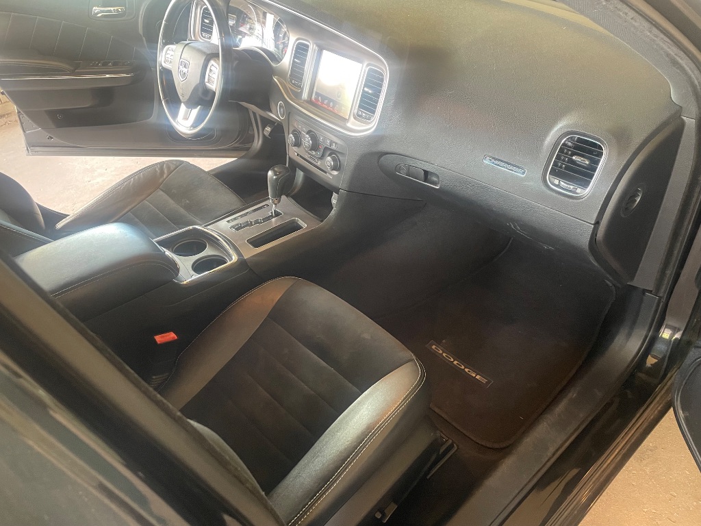 2011 Dodge Charger - $6,995