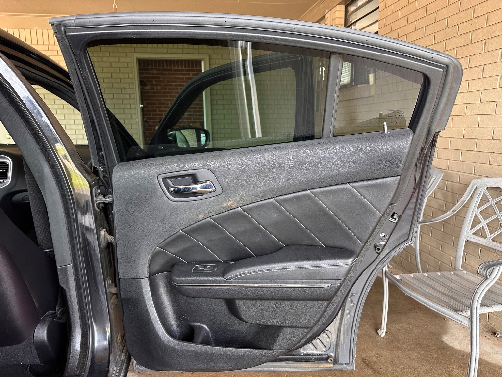 2011 Dodge Charger - $6,995