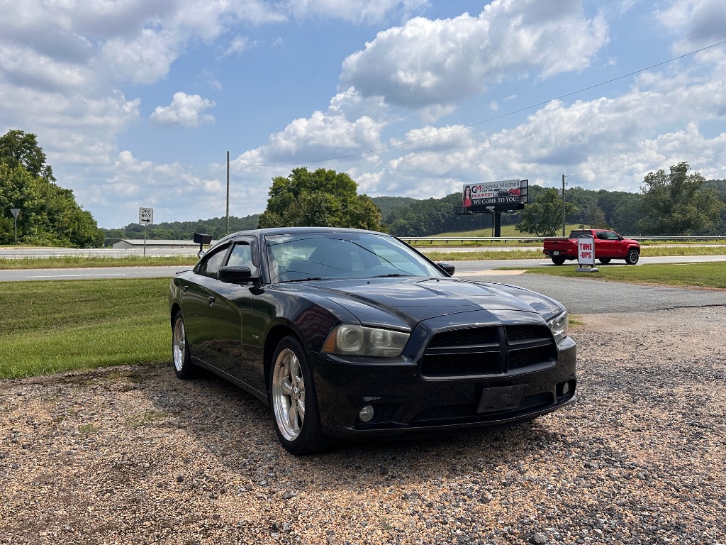 2011 Dodge Charger - $6,995