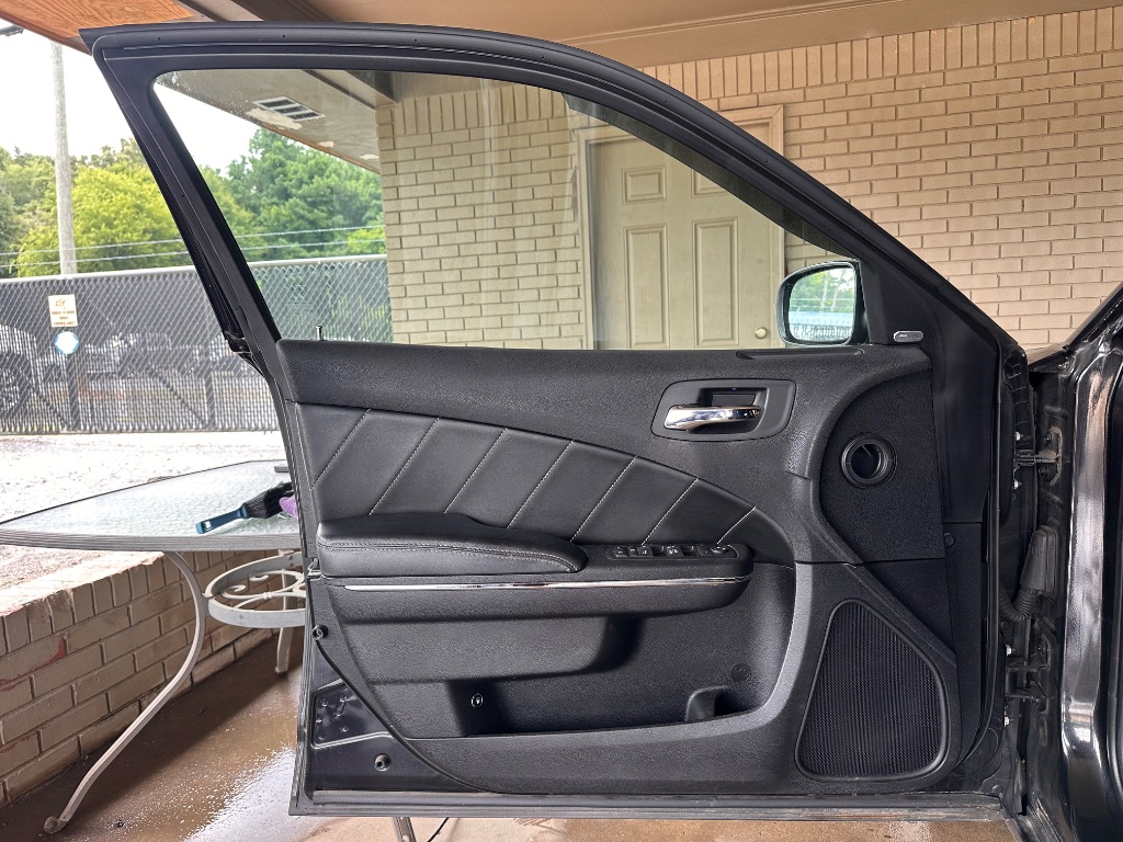 2011 Dodge Charger - $6,995