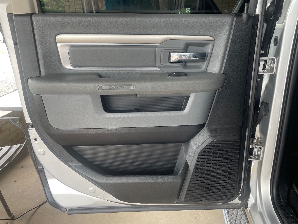 2015 Ram 1500 - $7,995