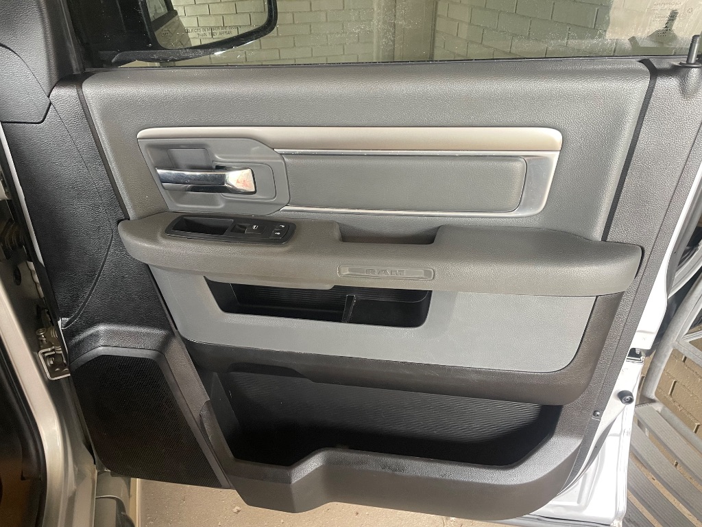 2015 Ram 1500 - $7,995