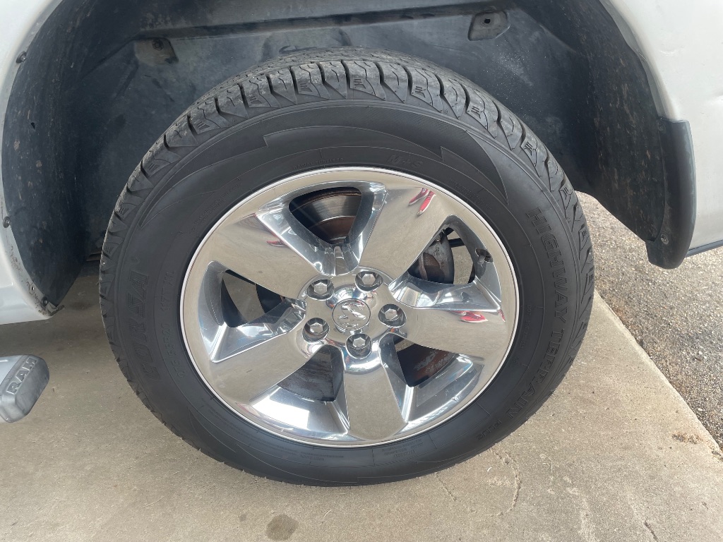 2015 Ram 1500 - $7,995