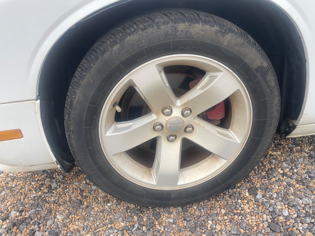 2013 Dodge Challenger - $8,995
