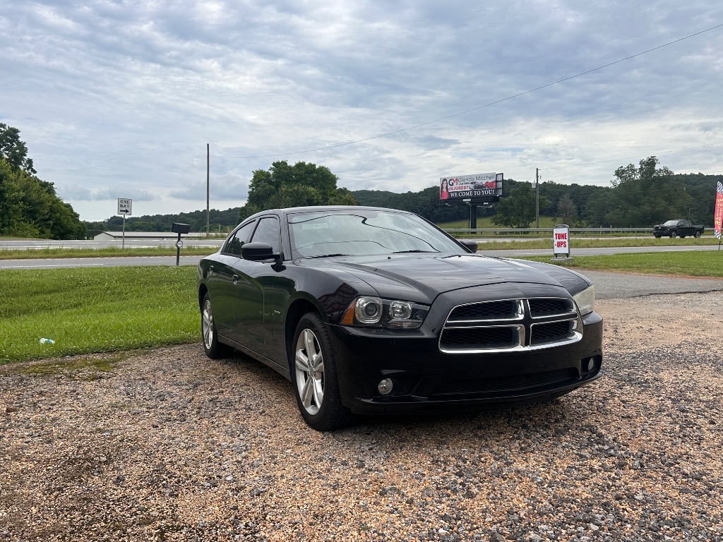 2013 Dodge Charger - $9,995