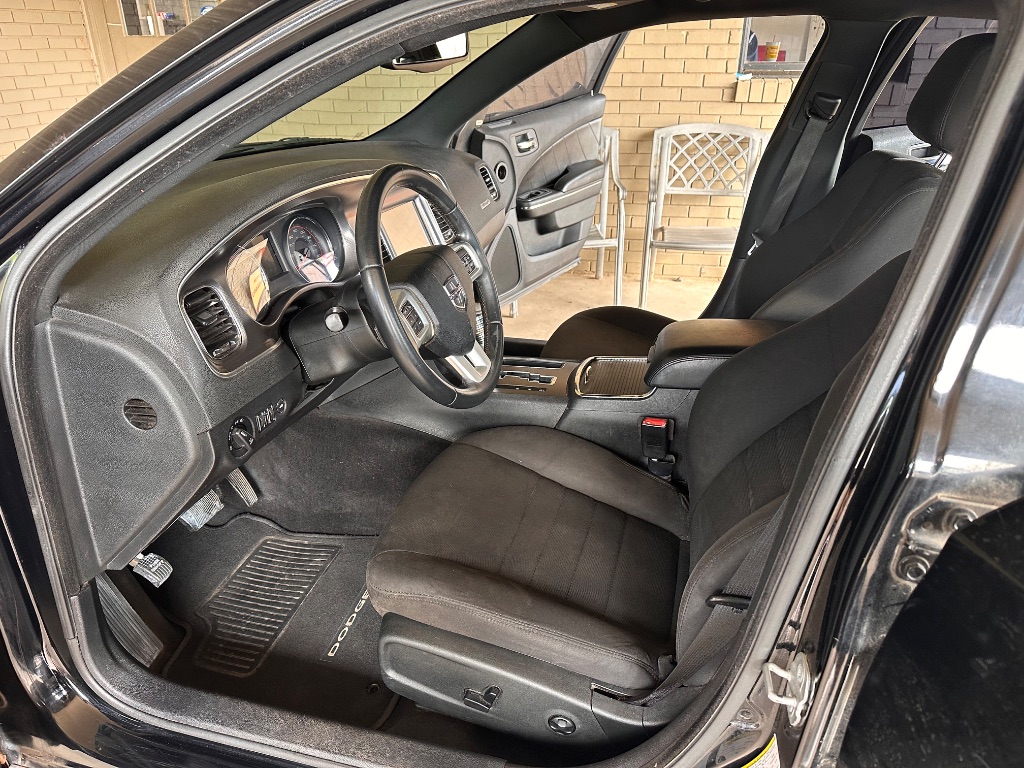 2013 Dodge Charger - $9,995
