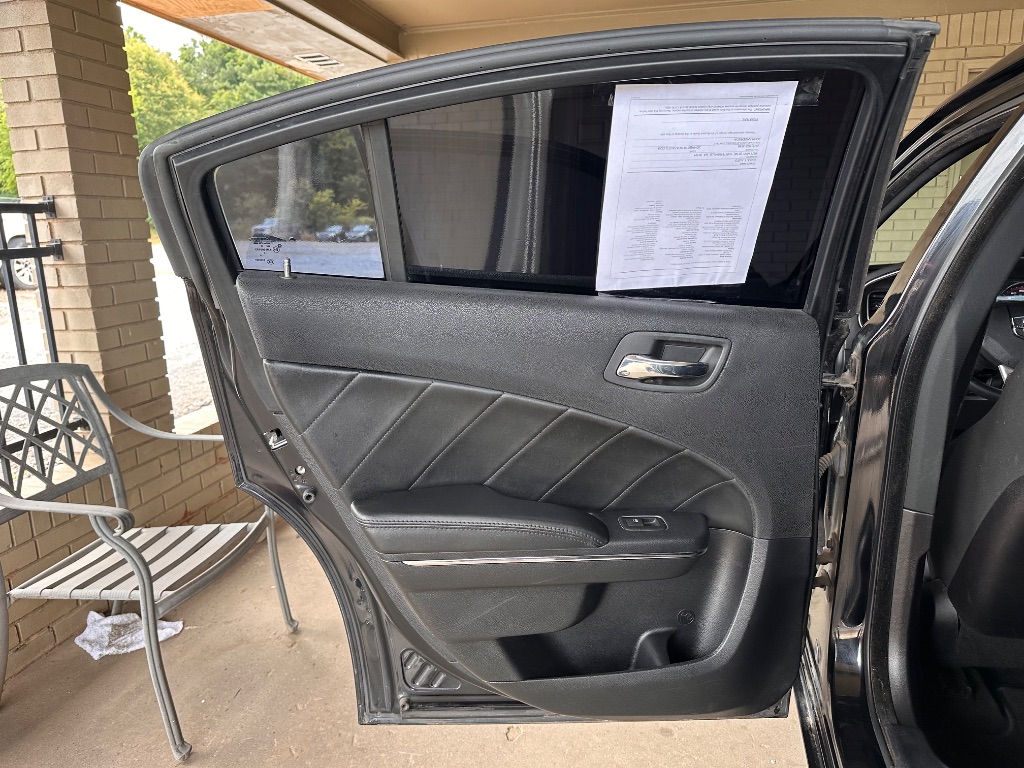 2013 Dodge Charger - $9,995