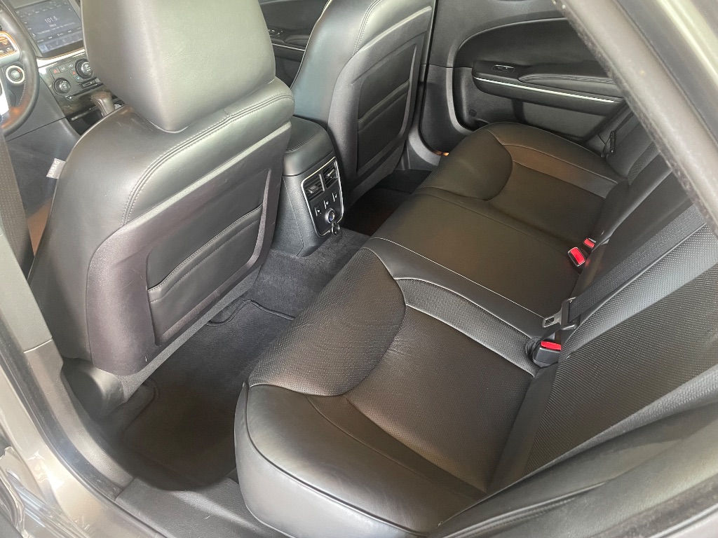 2011 Chrysler 300 - $9,995