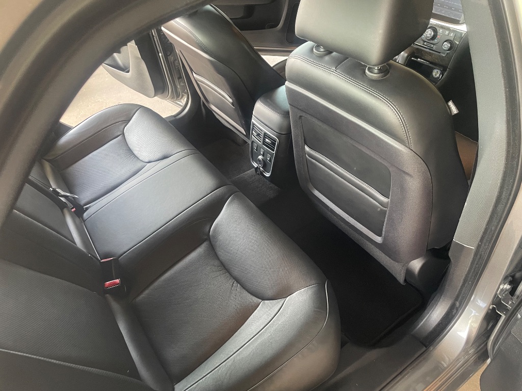 2011 Chrysler 300 - $9,995