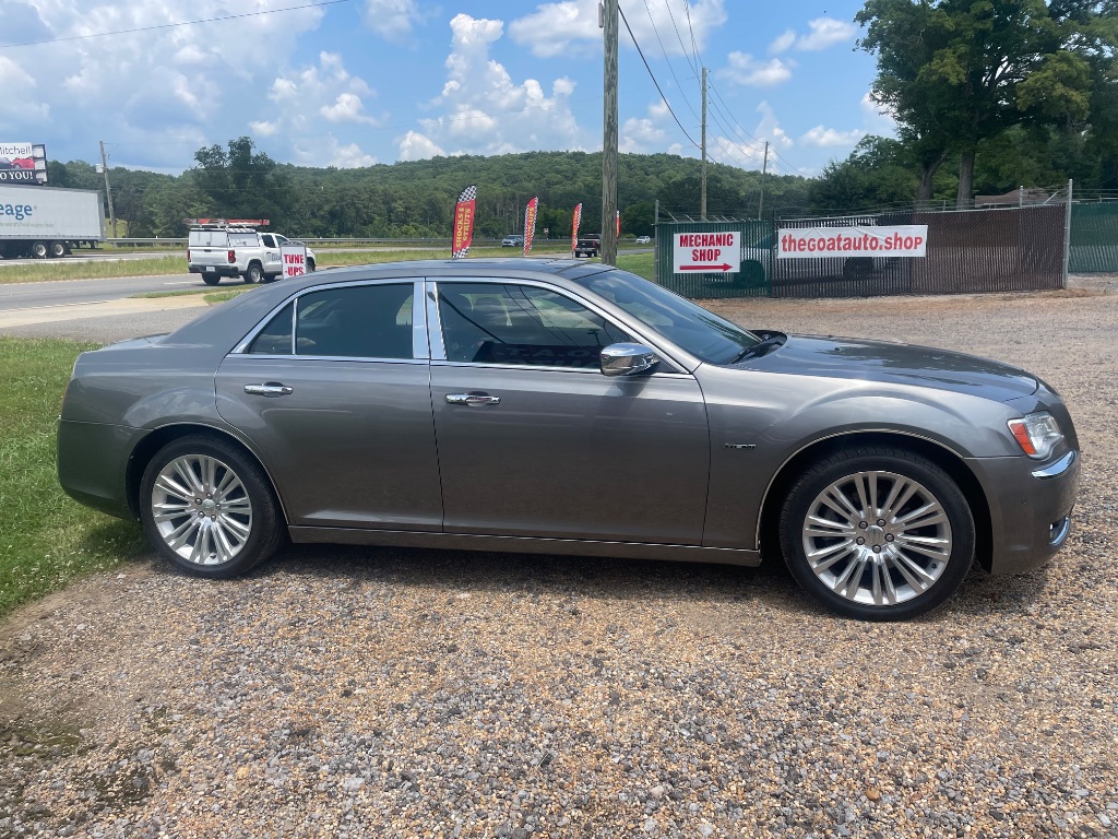 2011 Chrysler 300 - $9,995