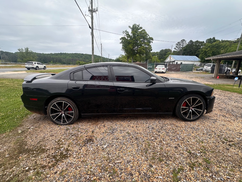 2013 Dodge Charger - $8,995