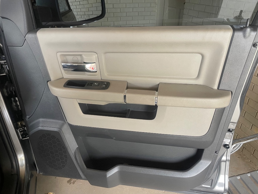 2011 Dodge Ram - $9,995