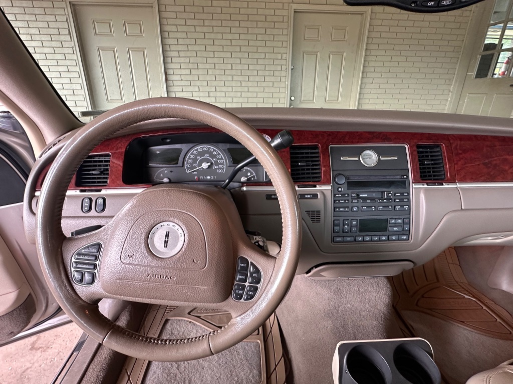 2003 Lincoln Town Car - $4,995