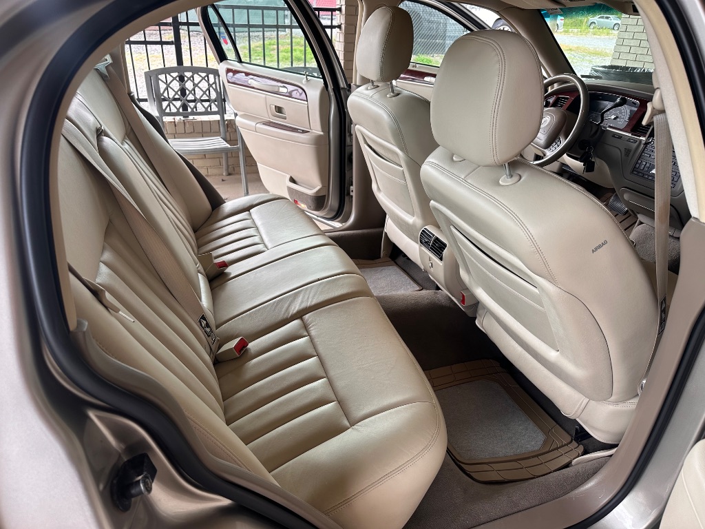 2003 Lincoln Town Car - $4,995