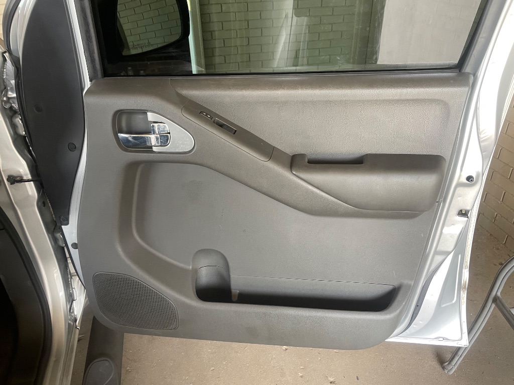 2013 Nissan Frontier - $9,995
