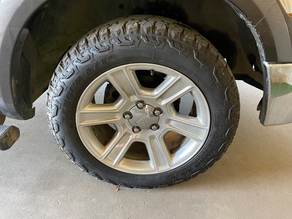 2015 Ram 1500 - $14,995