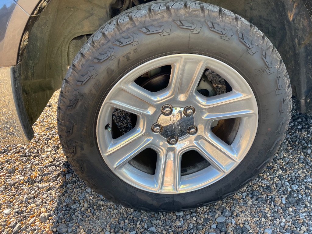 2015 Ram 1500 - $14,995