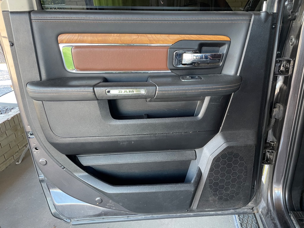 2015 Ram 1500 - $14,995