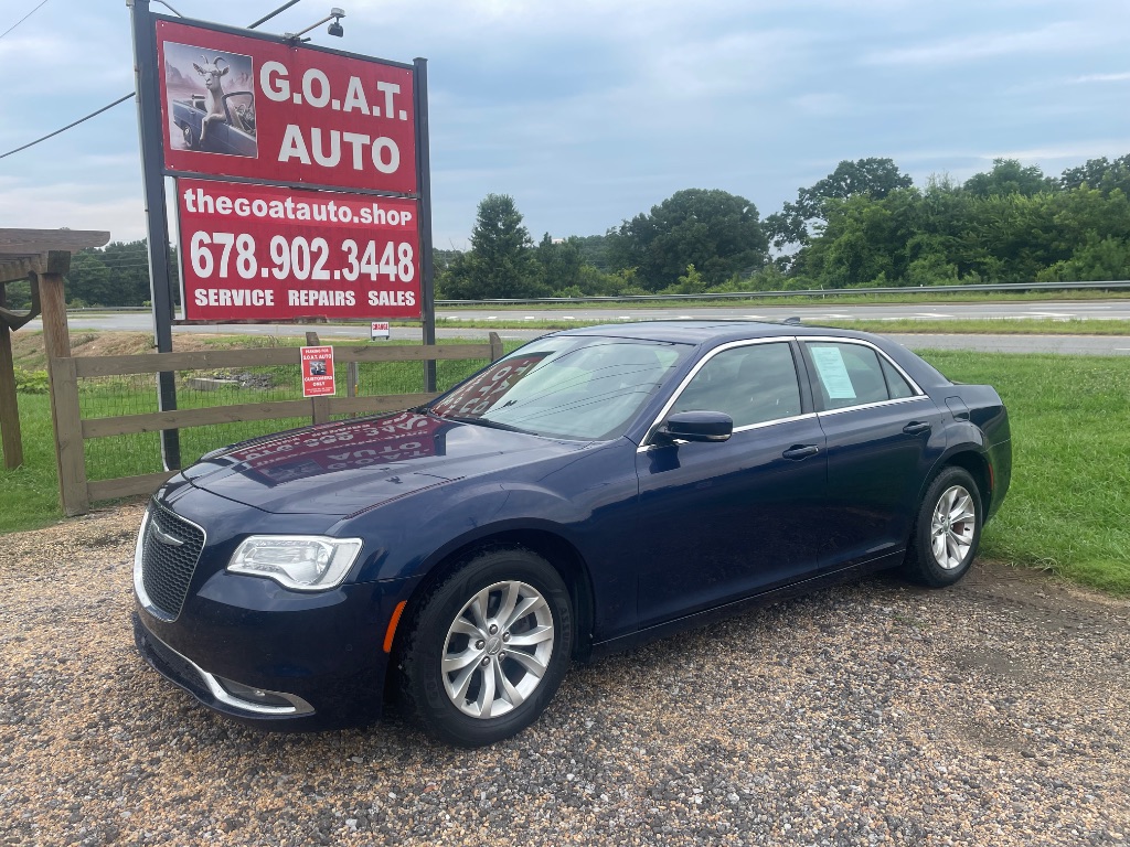 2015 Chrysler 300 - $8,995