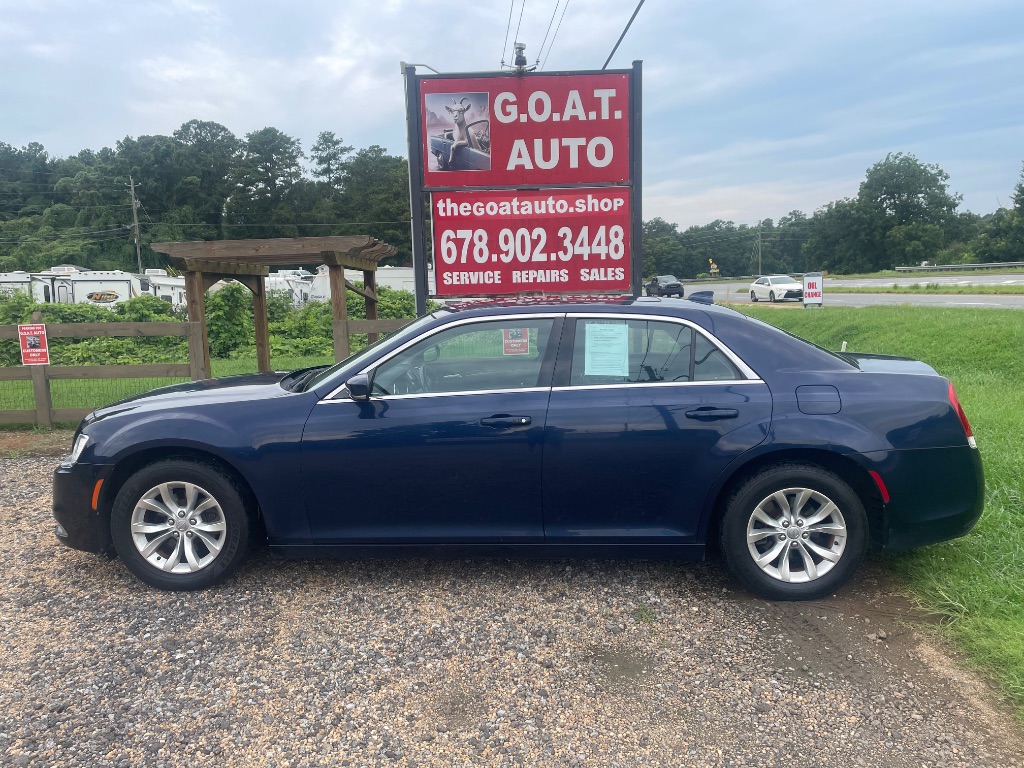 2015 Chrysler 300 - $8,995