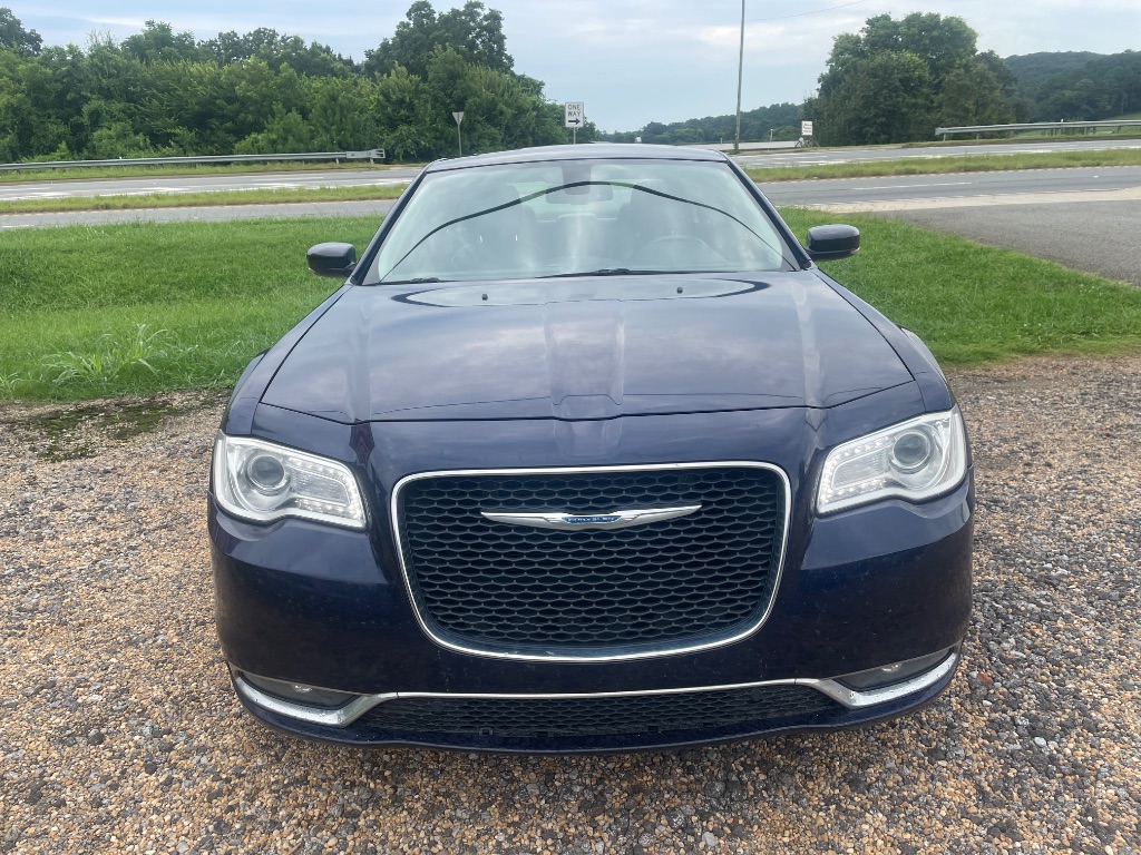 2015 Chrysler 300 - $8,995