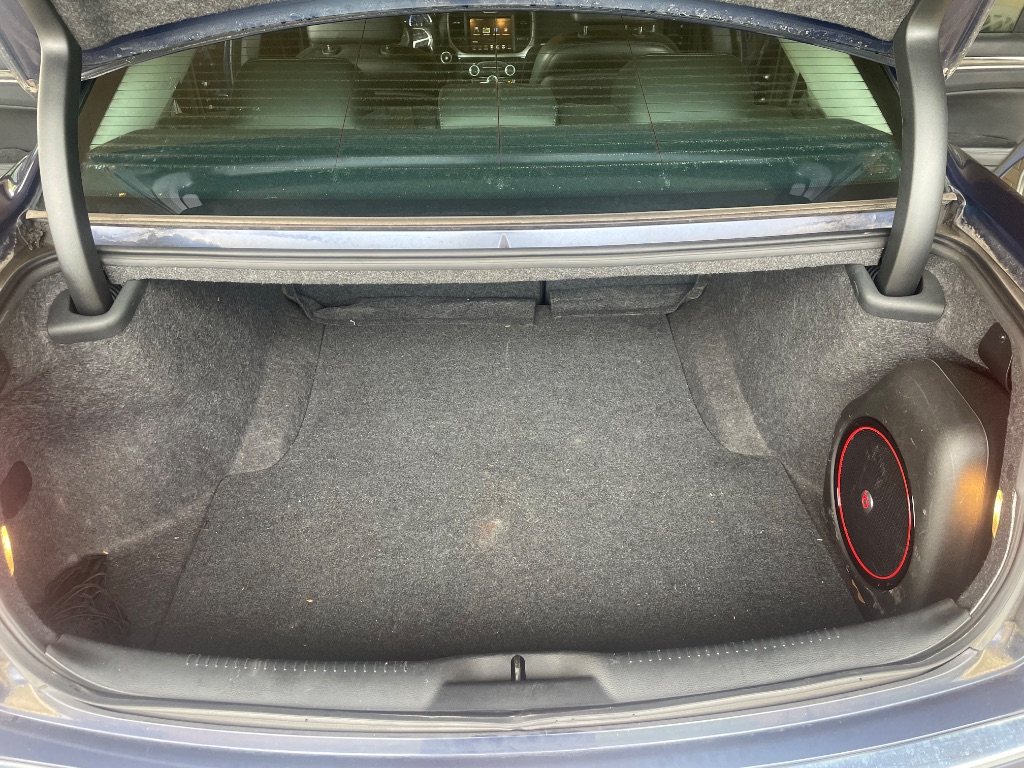 2015 Chrysler 300 - $8,995