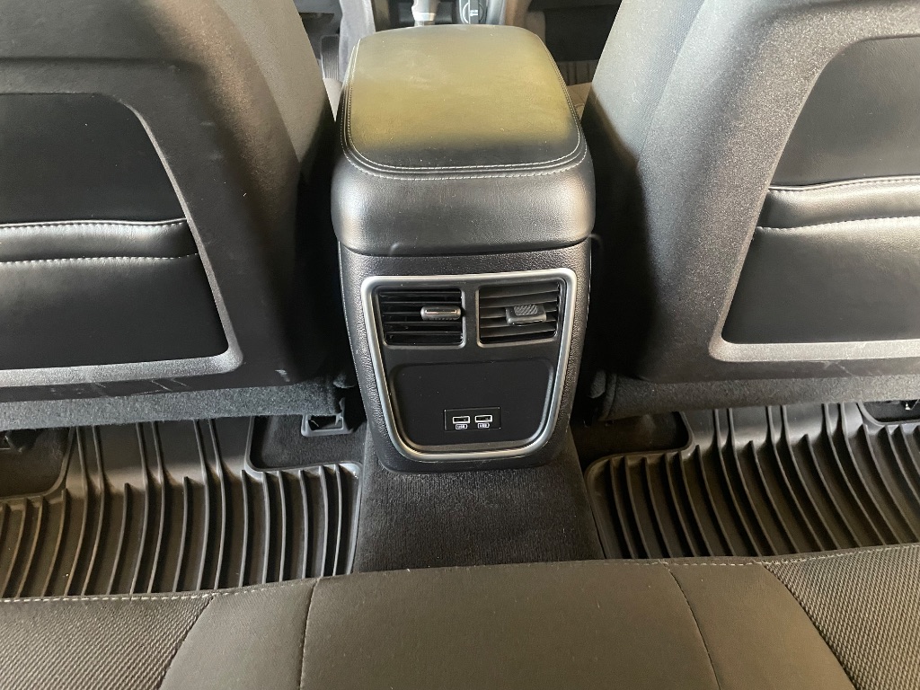 2015 Dodge Charger - $9,995