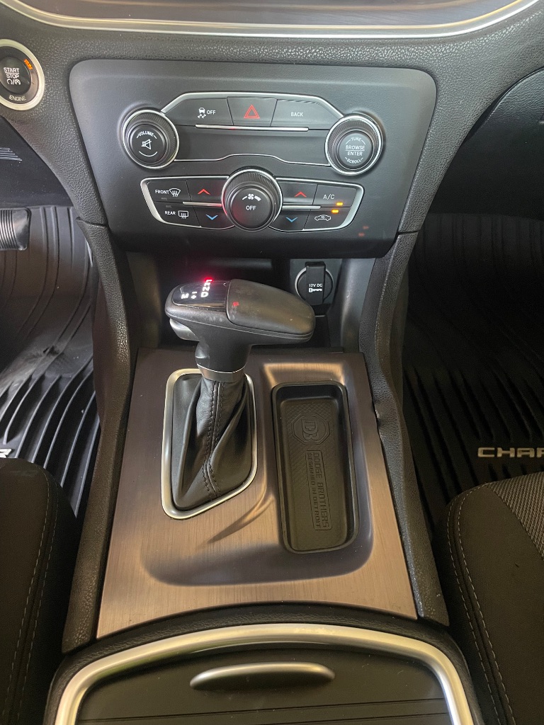 2015 Dodge Charger - $9,995