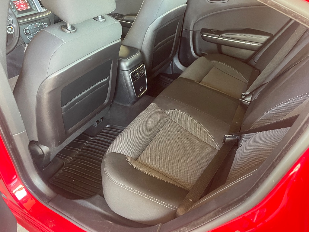 2015 Dodge Charger - $9,995