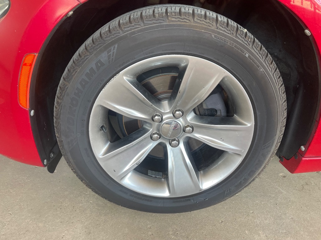 2015 Dodge Charger - $9,995